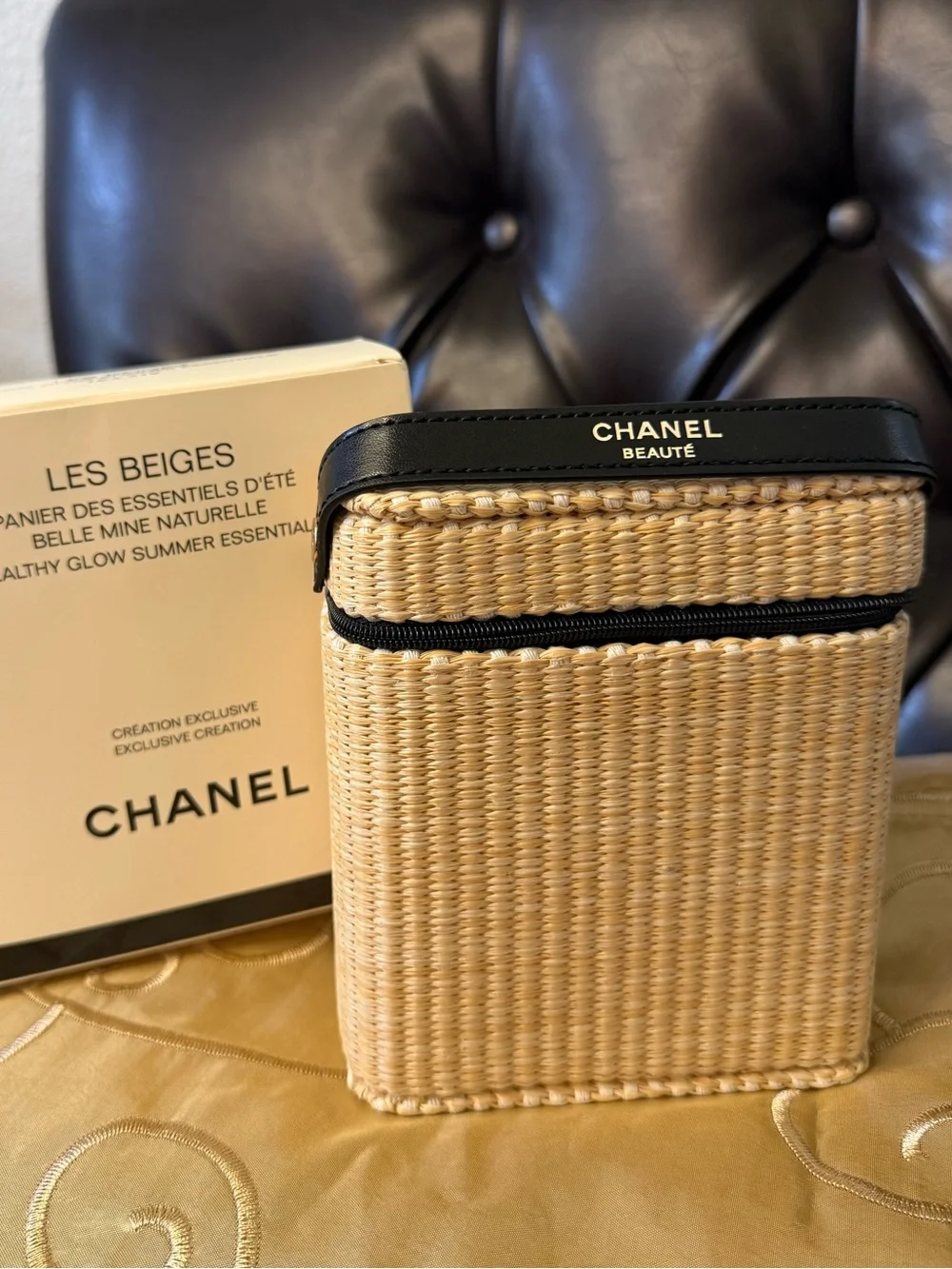 NIB CHANEL BEAUTE 2026 Les Beiges Woven Wicker Mini Vanity/Cosmetic Case